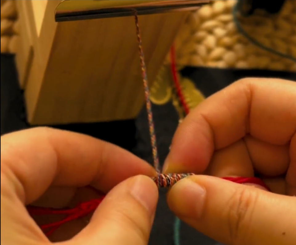 Red String Embodies Peace, Knotting Thousands of Blessings